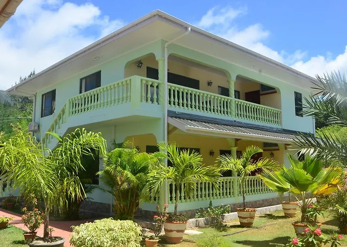 Apartment Palm Self Catering Anse aux Pins